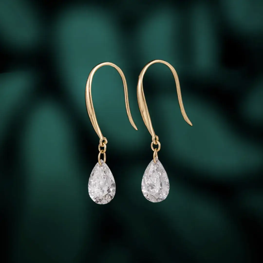 Lab-grown diamond earrings in 18K gold